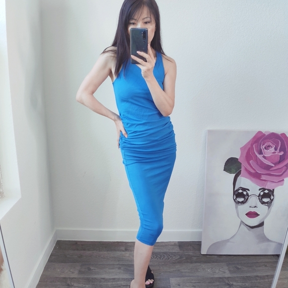 Revolve Midi dress - Picture 2 of 4